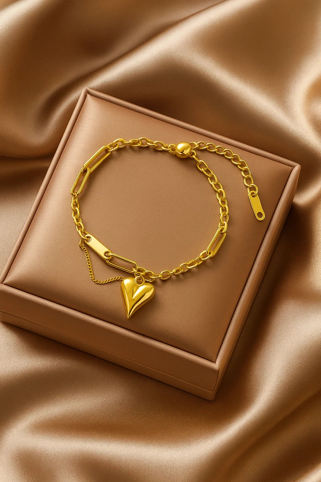 Gold Plated Heart Pendant Bracelet